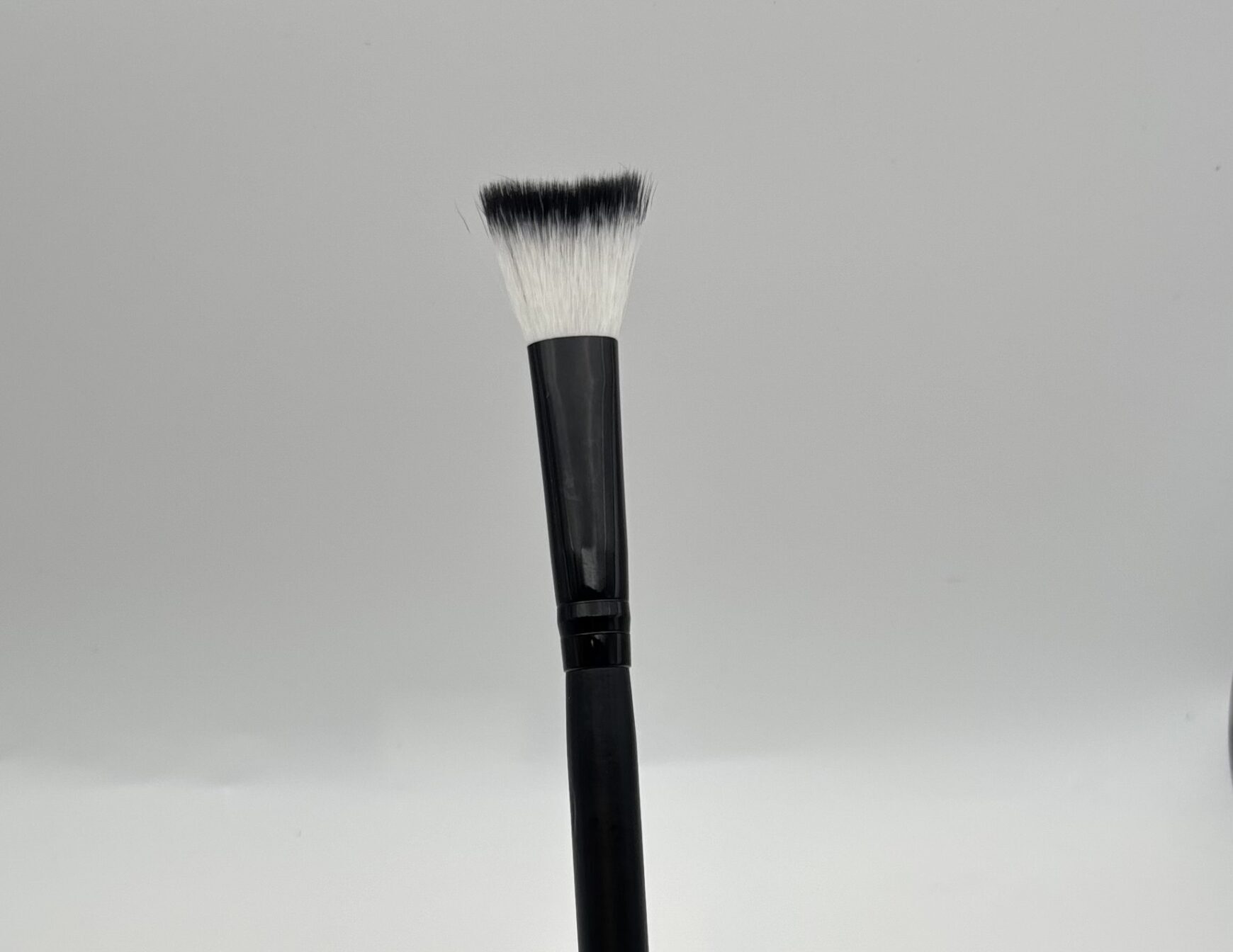 U-Shaped Lash Cleanser Brush